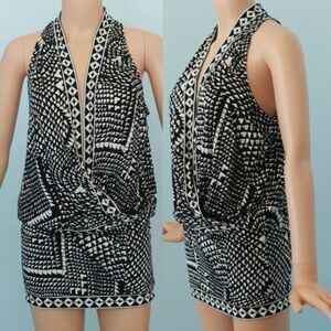 𝅺bcbg MaxAzria  black and white Tunic mini dress